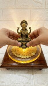 What is Lakshmi Peeta Idol Stand